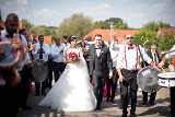 Wunderschoene Brautpaar Begleitung Eines Wunderschoenen Brautpaares Mit Besonderer Und Vielfaeltiger Musik